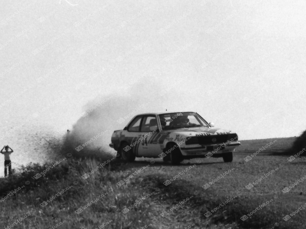 Paco Martínez - Junior     Opel Ascona 2000           Rallysprint de Torrelavega 1983